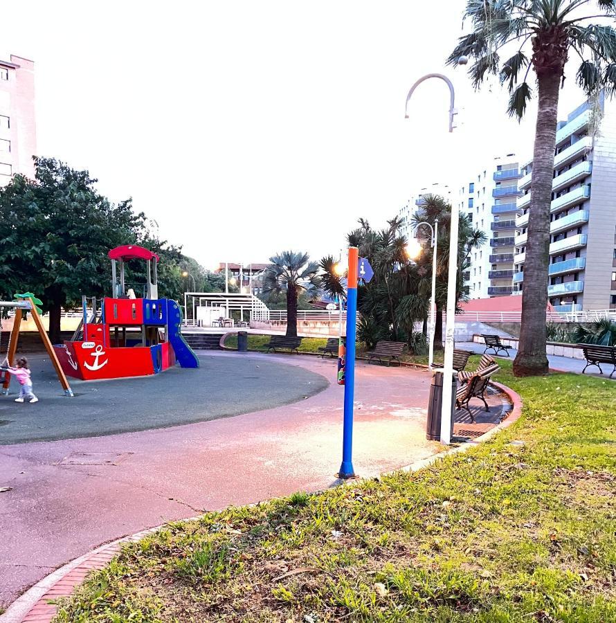 Small Lux Beachcity Close To The River,Metro And Parking ビルバオ エクステリア 写真