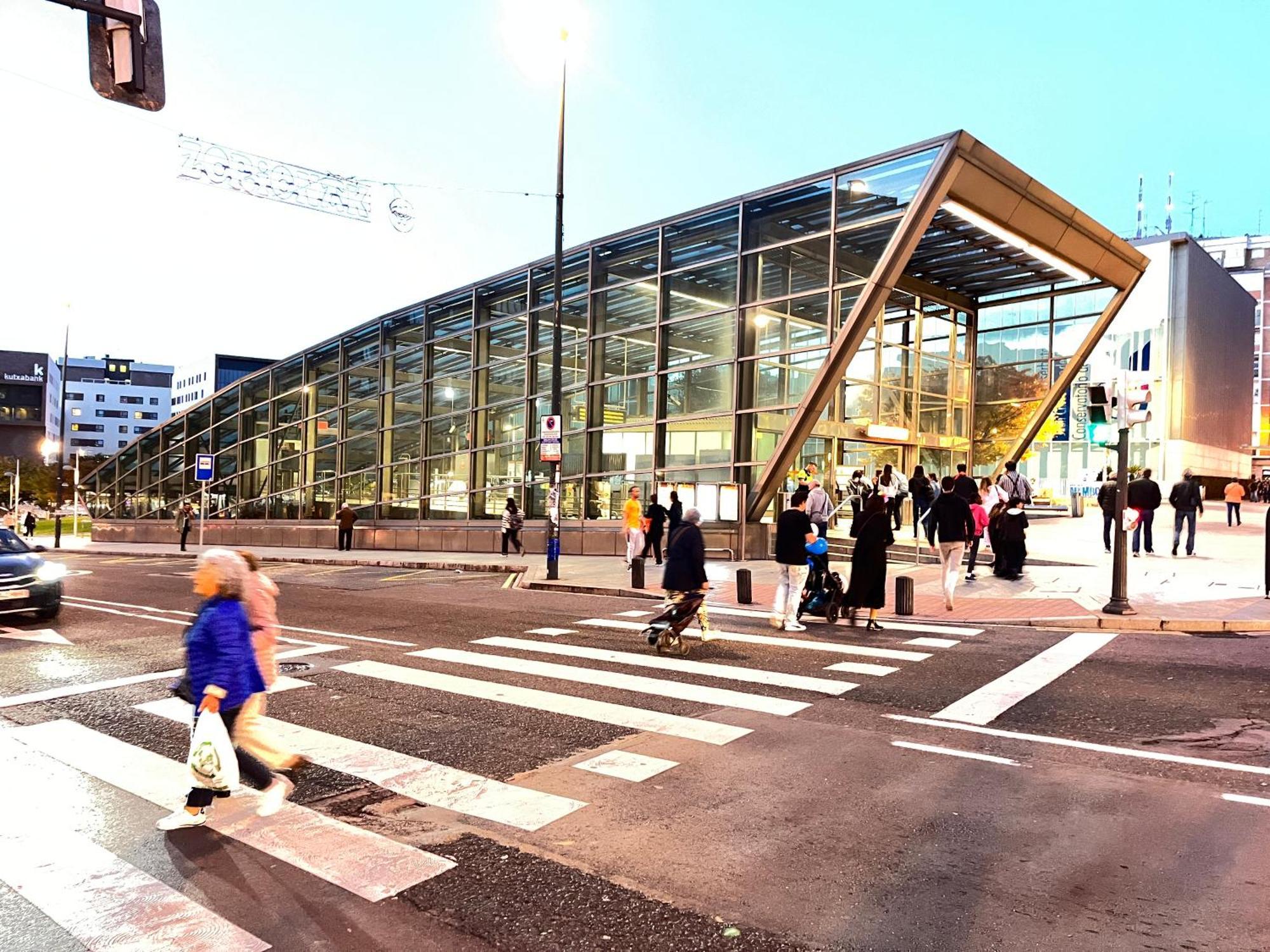 Small Lux Beachcity Close To The River,Metro And Parking ビルバオ エクステリア 写真